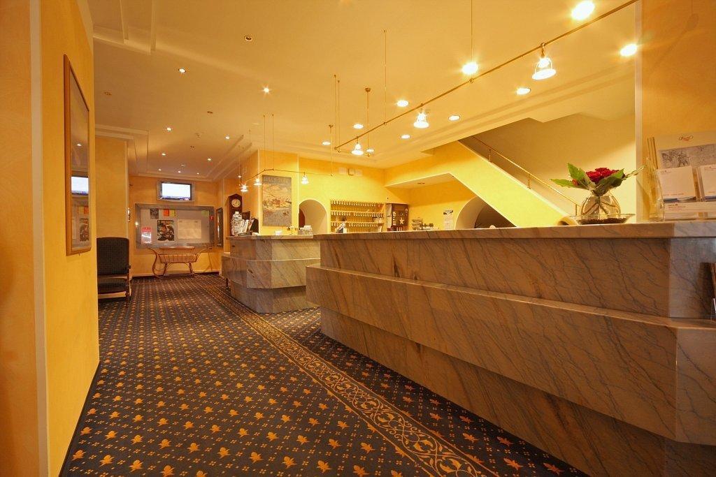 ริซอส ฟลูเอลา ดาวอส โฮเต็ล Hotel ภายนอก รูปภาพ